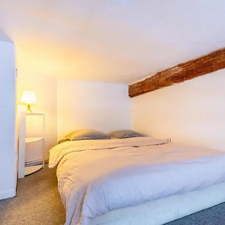 公寓 Au Coeur De L'ecusson - De Caractere