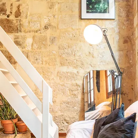 Au Coeur De L'ecusson - De Caractere 公寓